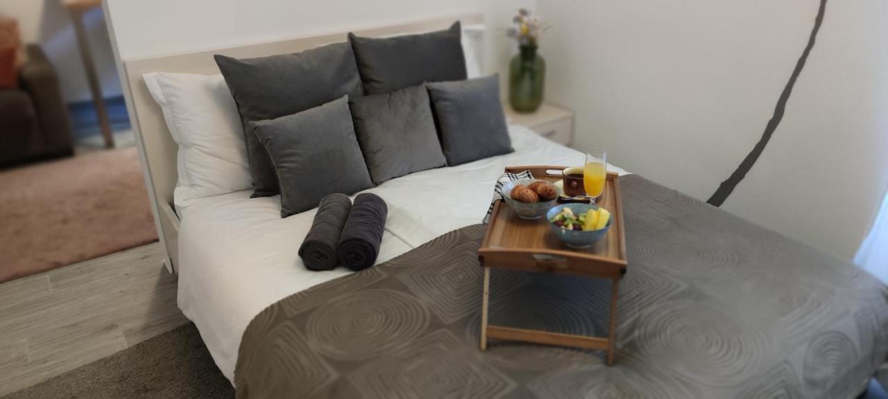 Apartment City Center Rovigno Esterno foto